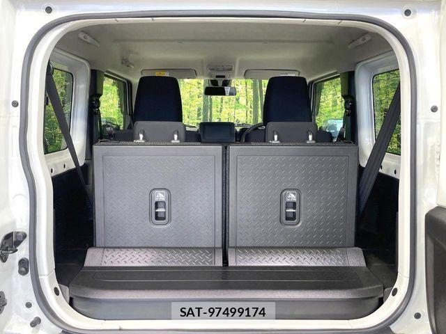 Suzuki JIMNY 2025-04 7327663-9