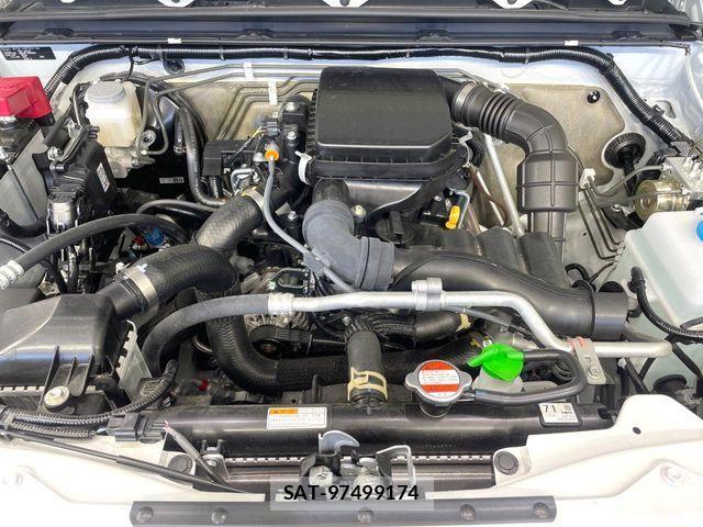 Suzuki JIMNY 2025-04 7327663-17