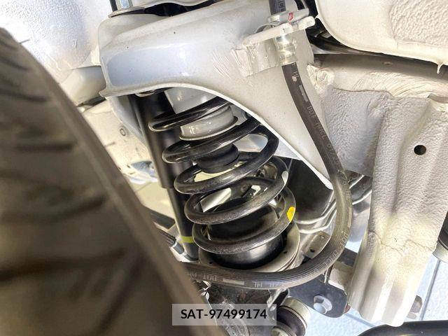Suzuki JIMNY 2025-04 7327663-19