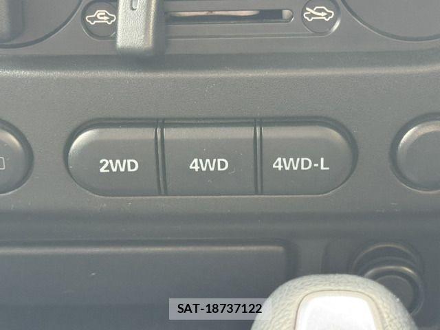 Suzuki JIMNY 2011-06 7327710-11
