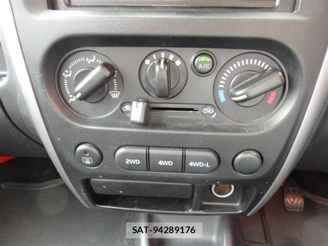 Suzuki JIMNY 2016-04 7358253-23