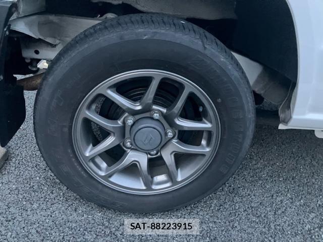 Suzuki JIMNY 2022-03 7358237-3