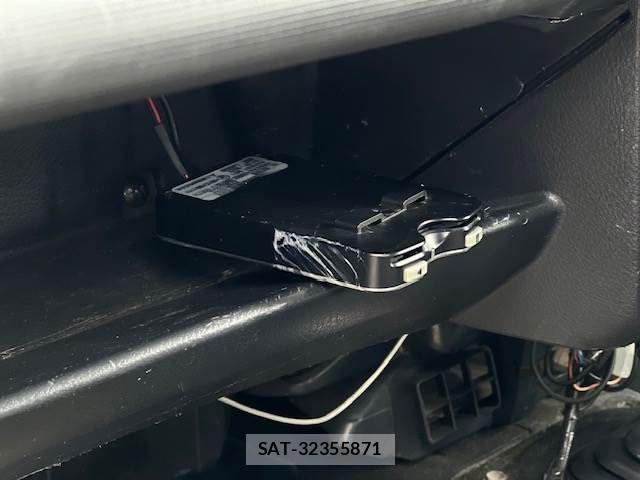 Suzuki JIMNY 1997-01 7358250-12