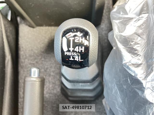 Suzuki JIMNY 2026-03 7358216-9