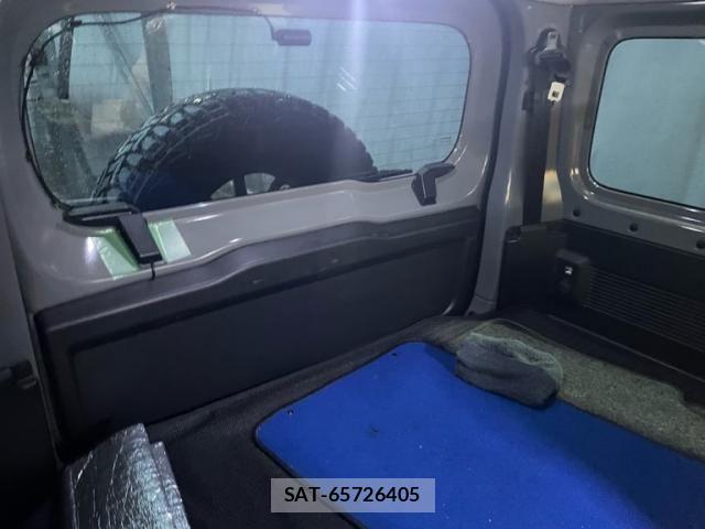 Suzuki JIMNY 2023-02 7358221-13