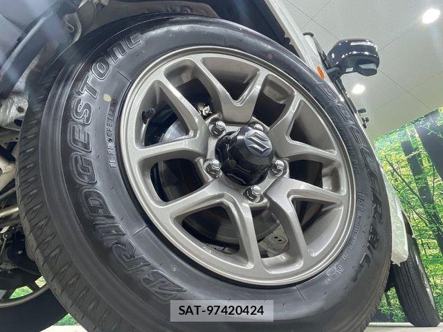 Suzuki JIMNY 2023-10 7358226-12