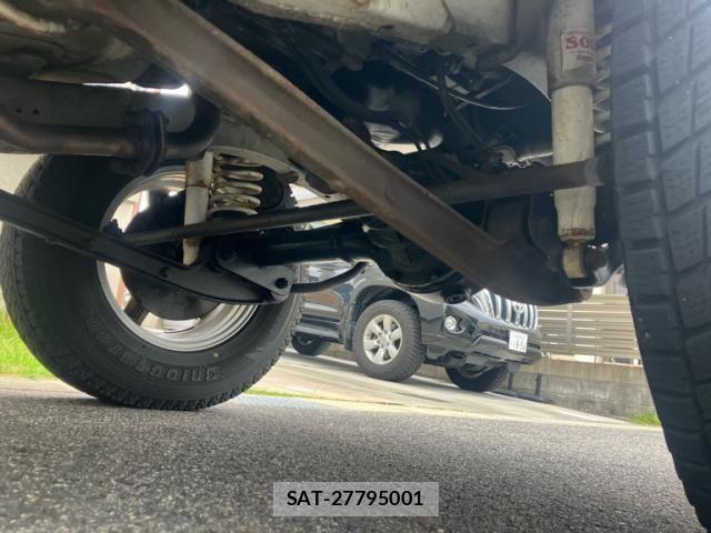 Suzuki JIMNY 2007-06 7358252-11