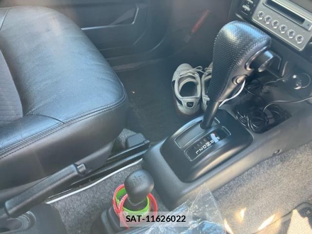Suzuki JIMNY 2004-09 7358254-11