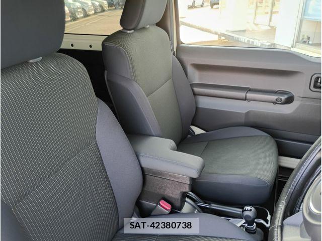 Suzuki JIMNY 2023-04 7358238-5