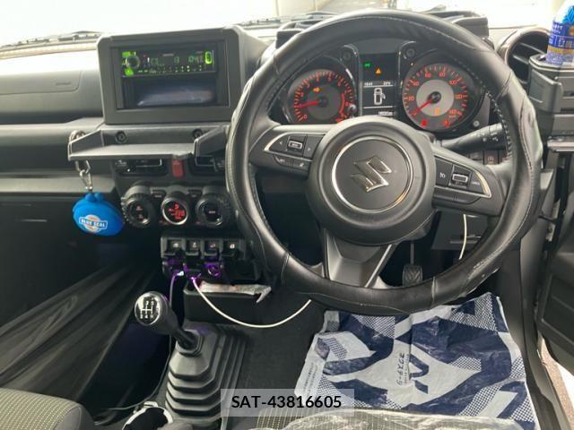 Suzuki JIMNY 2023-11 7378963-14