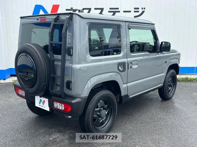 Suzuki JIMNY 2023-02 7392481-17