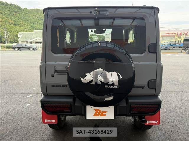 Suzuki JIMNY 2023-04 7392483-13