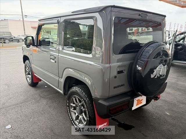 Suzuki JIMNY 2023-04 7392483-14