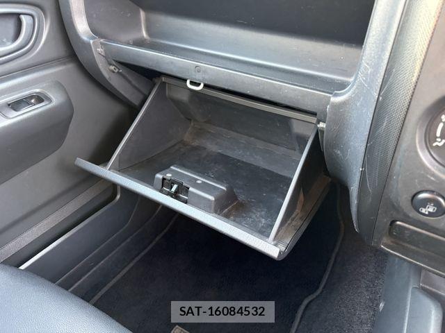 Suzuki JIMNY 2007-03 7392497-21