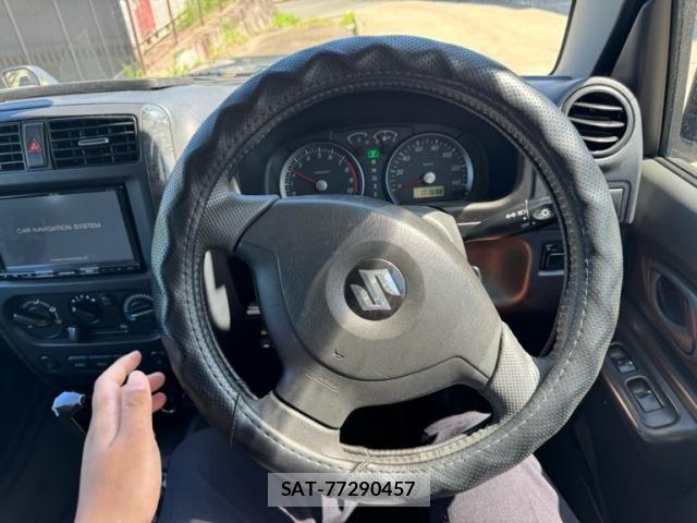 Suzuki JIMNY 2008-10 7392492-15