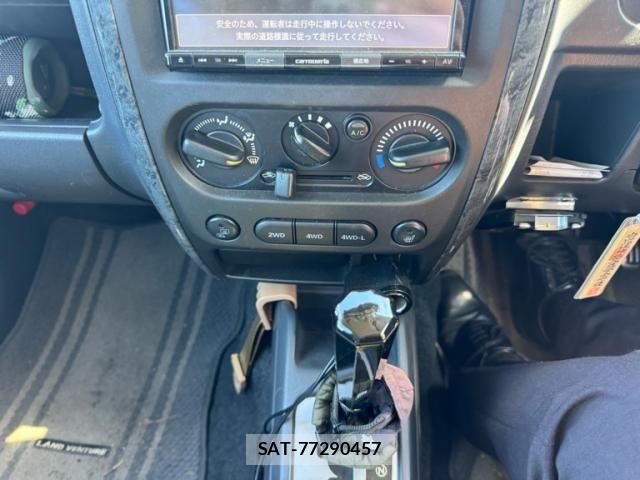 Suzuki JIMNY 2008-10 7392492-19