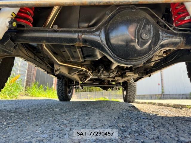 Suzuki JIMNY 2008-10 7392492-8