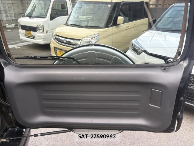 Suzuki JIMNY 2015-05 7455087-10