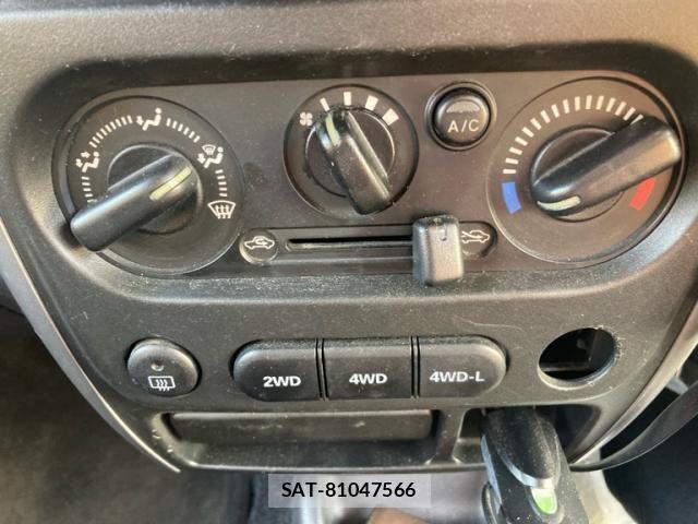 Suzuki JIMNY 2014-01 7455092-22