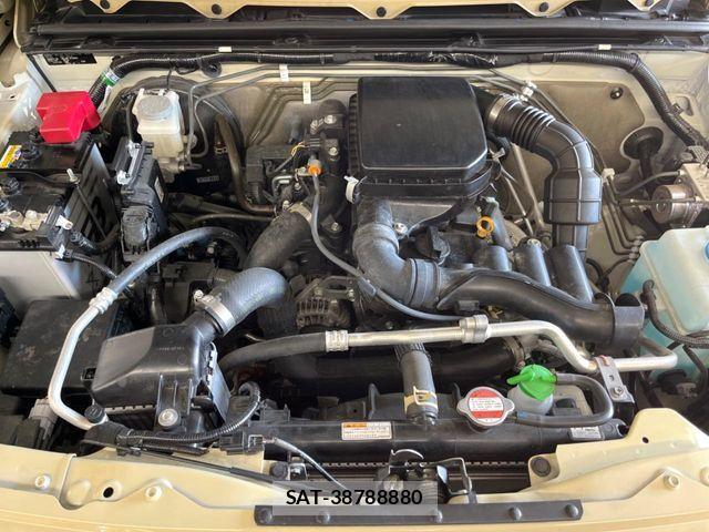 Suzuki JIMNY 2023-10 7501052-17