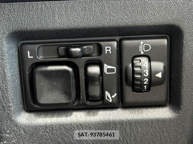 Suzuki JIMNY 2009-09 7501066-25