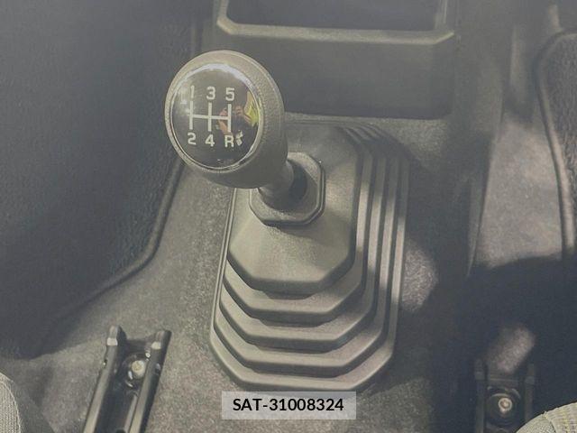 Suzuki JIMNY 2025-03 7562270-4
