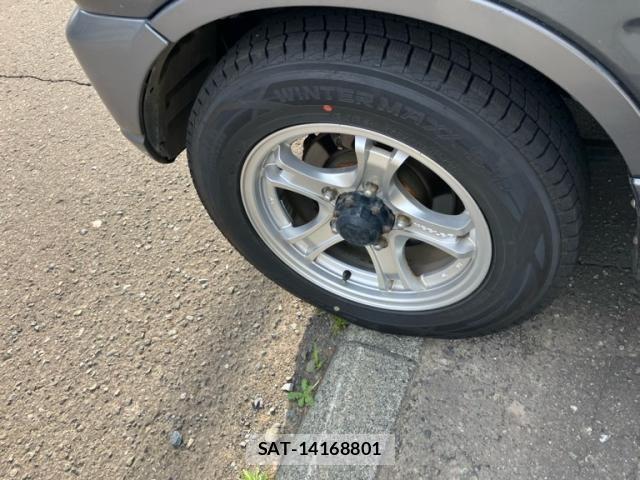 Suzuki JIMNY 2006-10 7617320-10