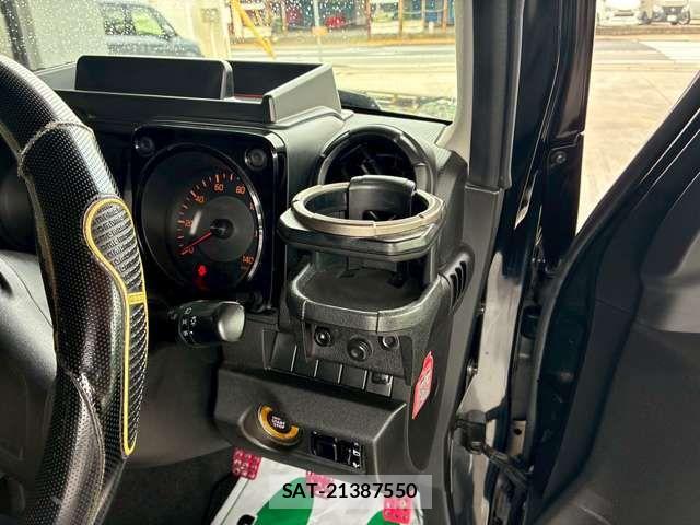 Suzuki JIMNY 2018-08 7617300-19
