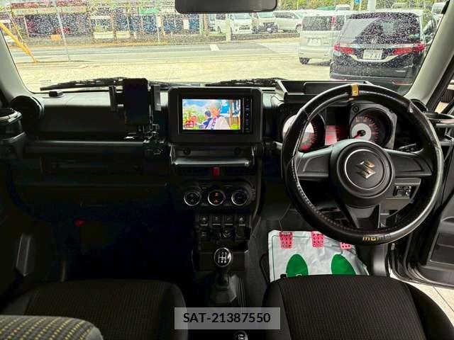Suzuki JIMNY 2018-08 7617300-8