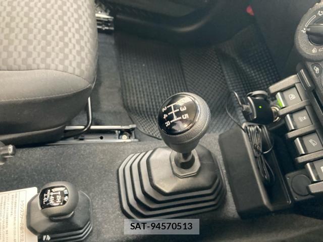 Suzuki JIMNY 2023-11 7617293-16
