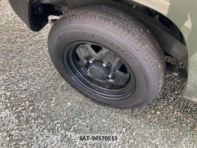 Suzuki JIMNY 2023-11 7617293-3