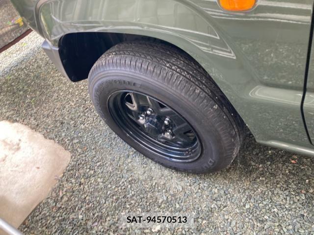 Suzuki JIMNY 2023-11 7617293-5