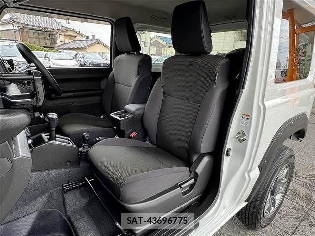 Suzuki JIMNY 2024-04 7617274-17