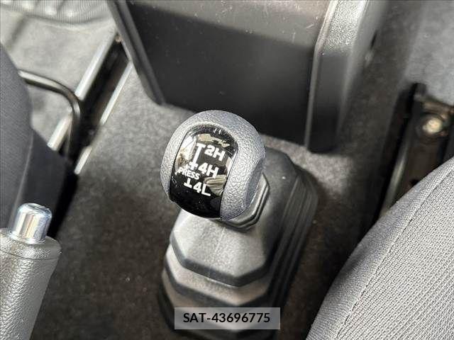 Suzuki JIMNY 2024-04 7617274-27