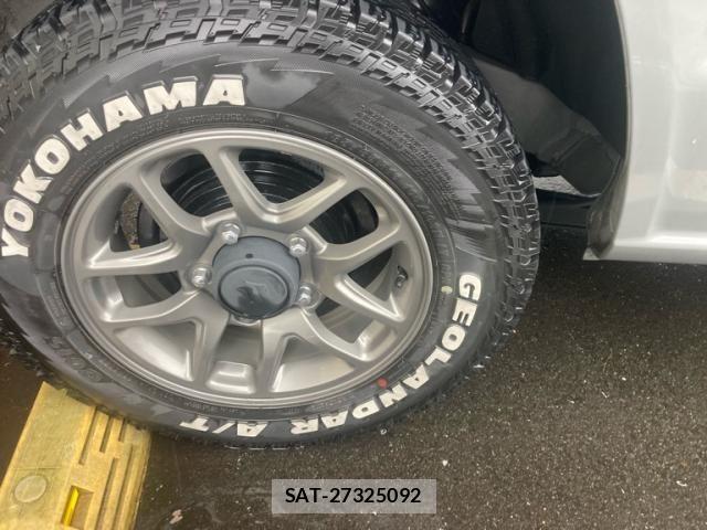 Suzuki JIMNY 2022-09 7617279-10