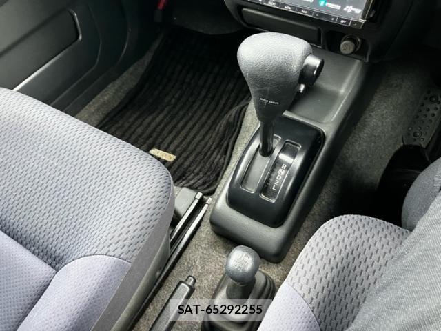 Suzuki JIMNY 2004-05 7617321-19