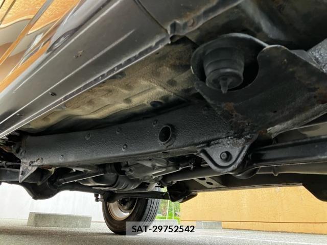 Suzuki JIMNY 2009-06 7617319-11