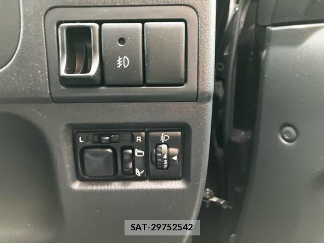 Suzuki JIMNY 2009-06 7617319-18