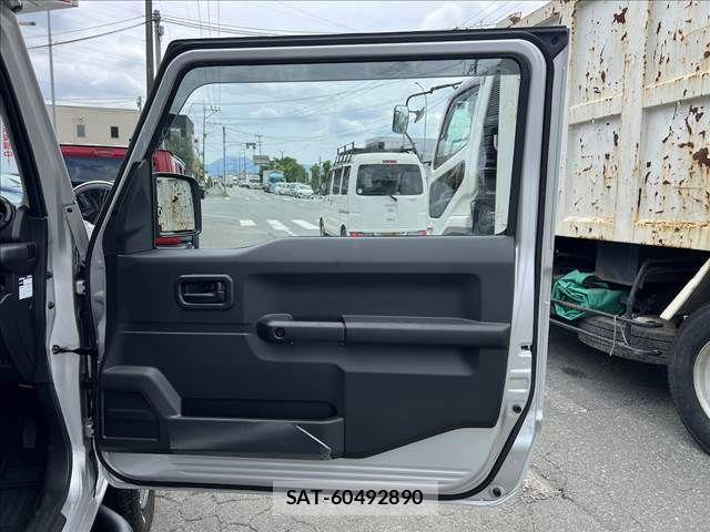Suzuki JIMNY 2025-01 7617262-10