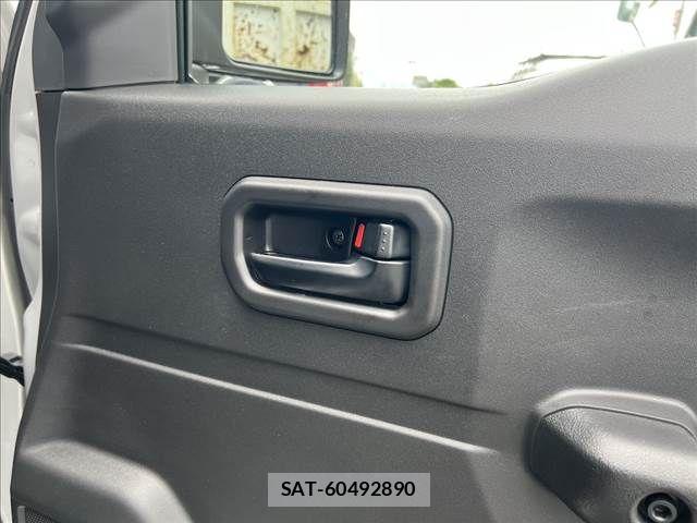 Suzuki JIMNY 2025-01 7617262-11