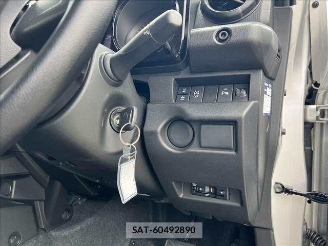 Suzuki JIMNY 2025-01 7617262-12