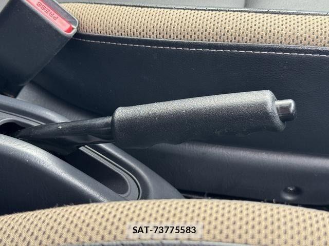 Suzuki JIMNY 2016-03 7617302-26