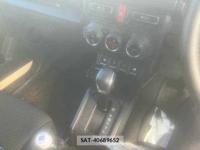 Suzuki JIMNY 2025-04 7617276-14
