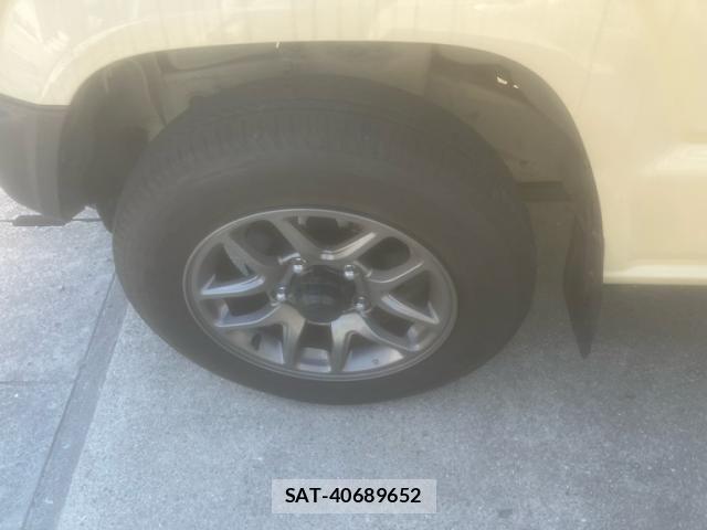 Suzuki JIMNY 2025-04 7617276-2