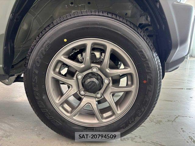 Suzuki JIMNY 2025-08 7617268-23