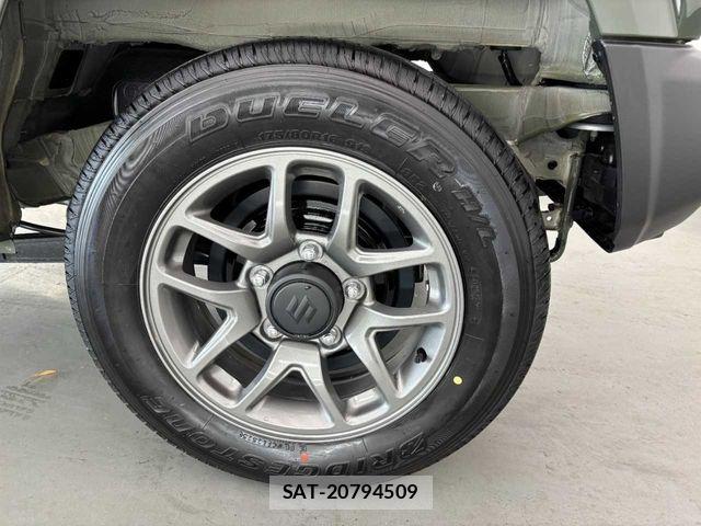 Suzuki JIMNY 2025-08 7617268-25