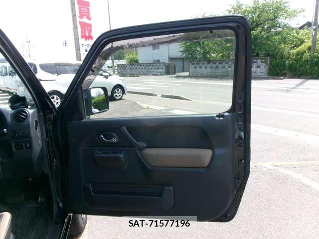 Suzuki JIMNY 2015-06 7724540-17