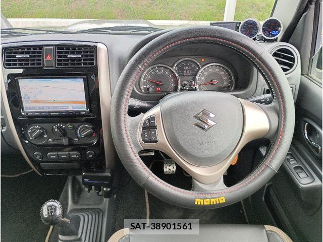 Suzuki JIMNY 2016-12 7724535-2