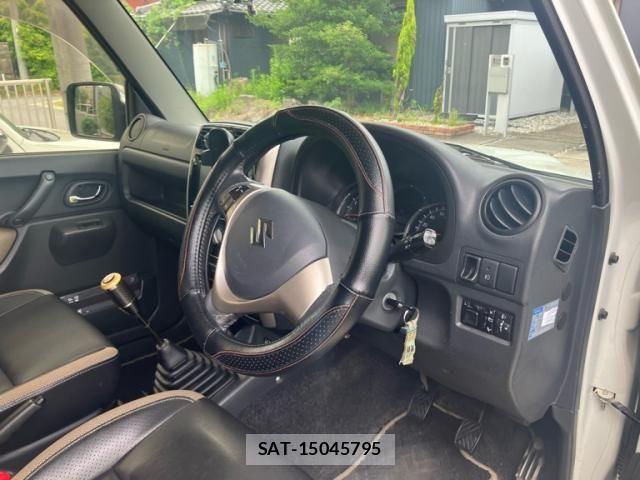 Suzuki JIMNY 2017-03 7785876-10