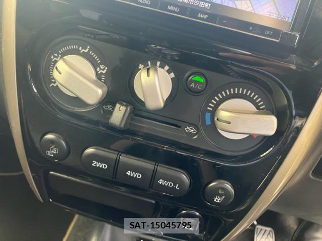Suzuki JIMNY 2017-03 7785876-18